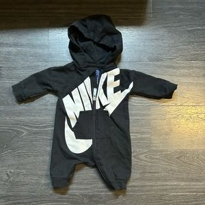 Nike romper